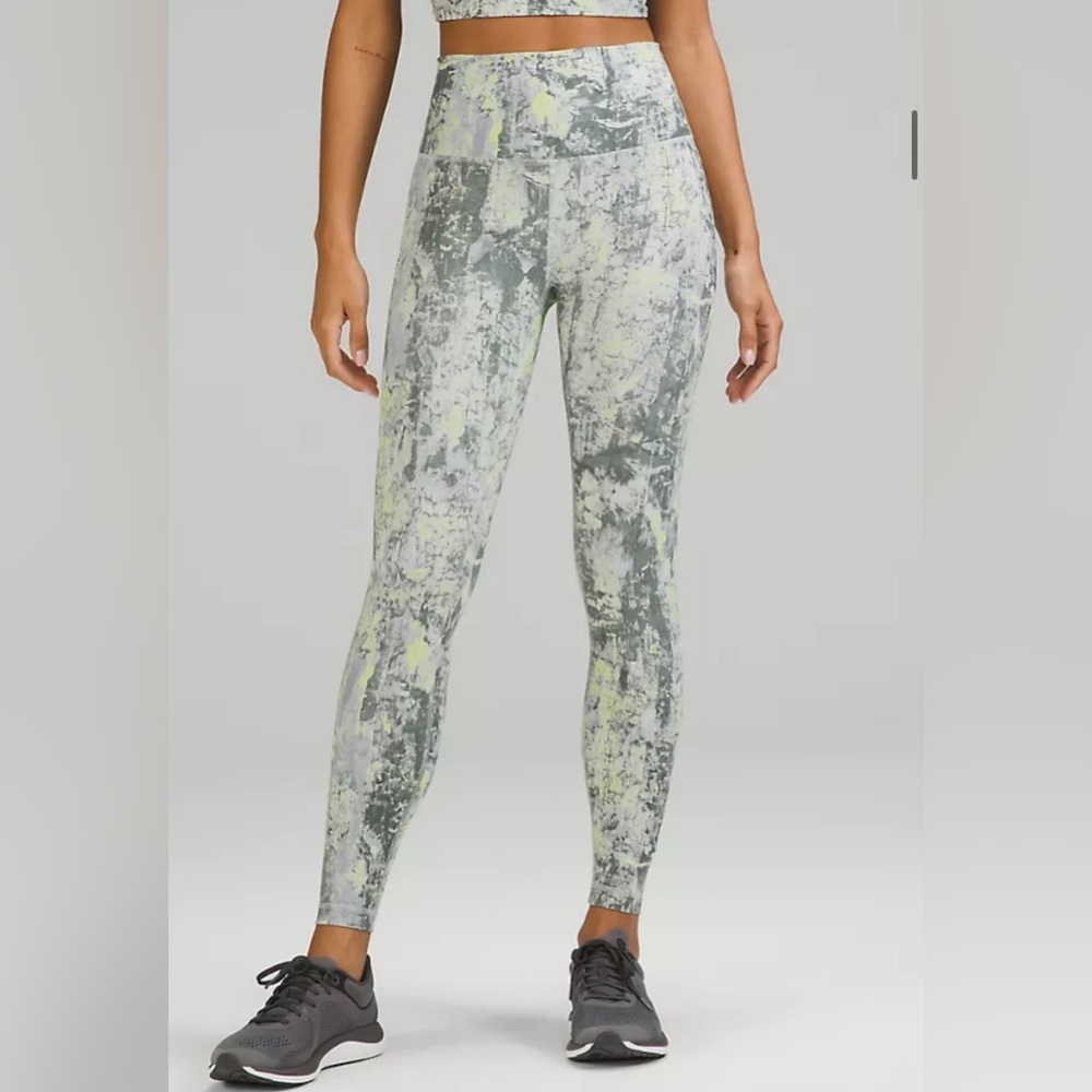 Lululemon- Wunder Train High-Rise Tight 25"